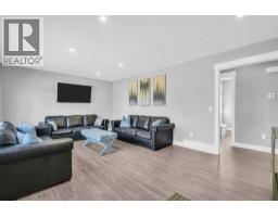3pc Bathroom - 2046 33 Street Se, Calgary, AB T2B0T9 Photo 10