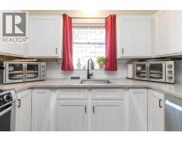 540 Langford St, Victoria, BC V9A3C6 Photo 13