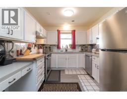540 Langford St, Victoria, BC V9A3C6 Photo 11