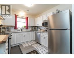 540 Langford St, Victoria, BC V9A3C6 Photo 12
