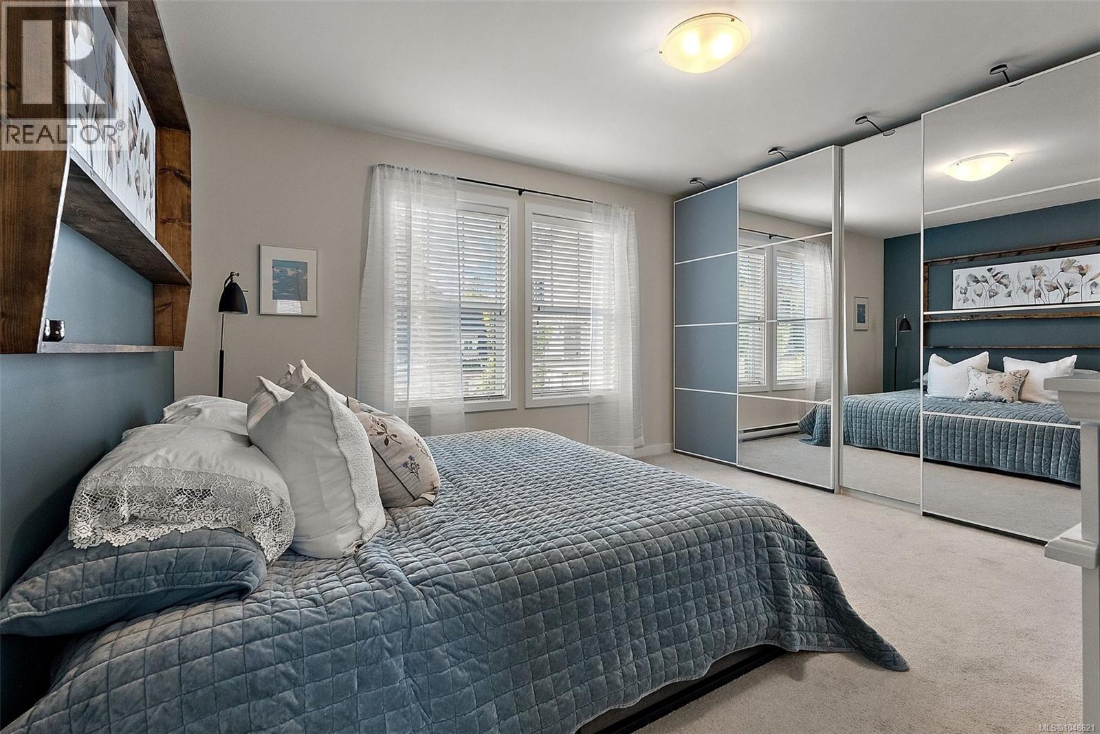  1113 Lyall Street, Esquimalt