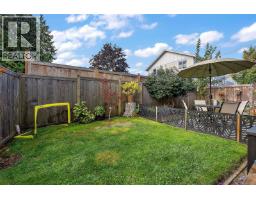 1113 Lyall St, Esquimalt, BC V9A5G3 Photo 30