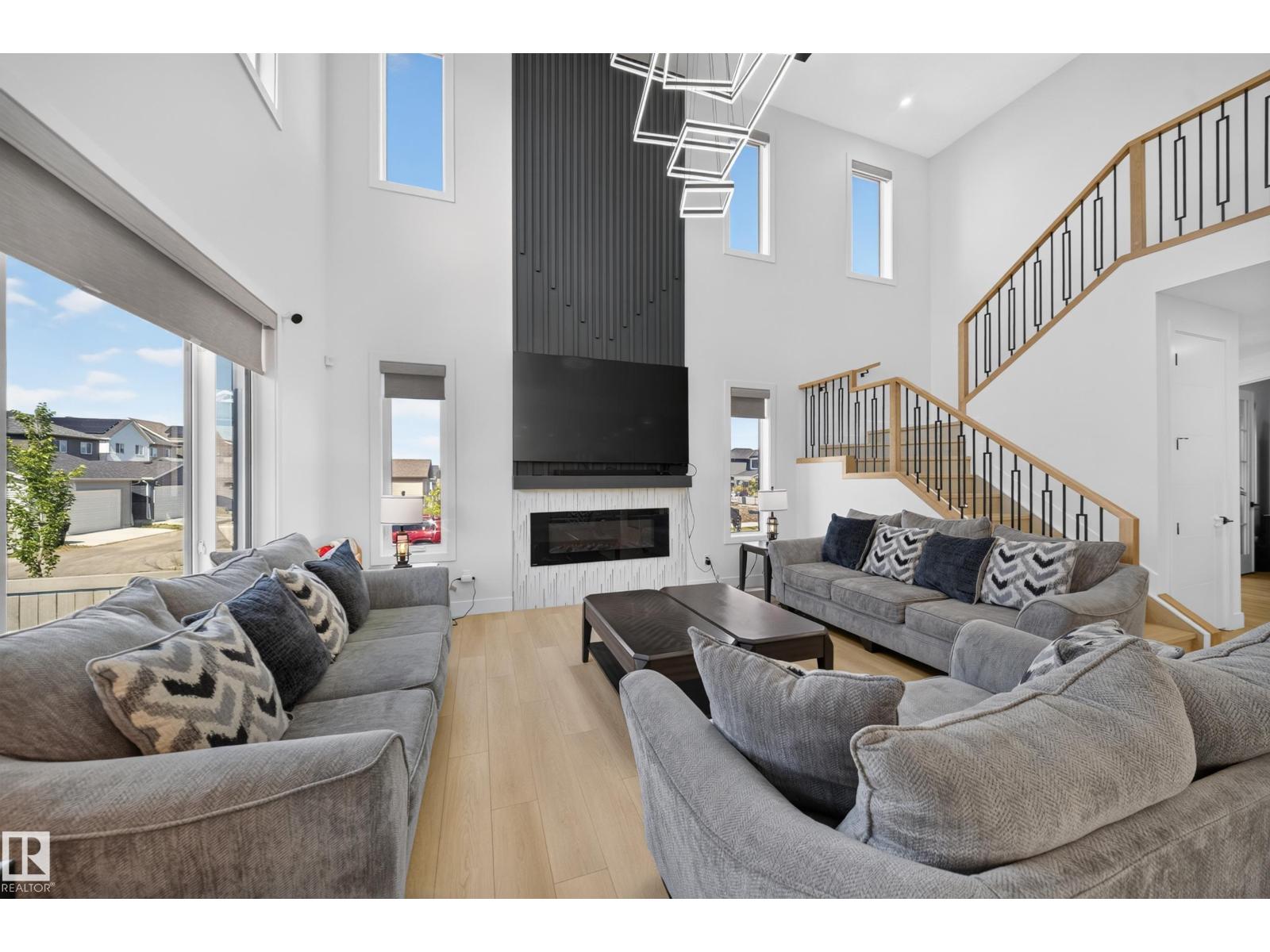 17128 2 ST NW - 5
