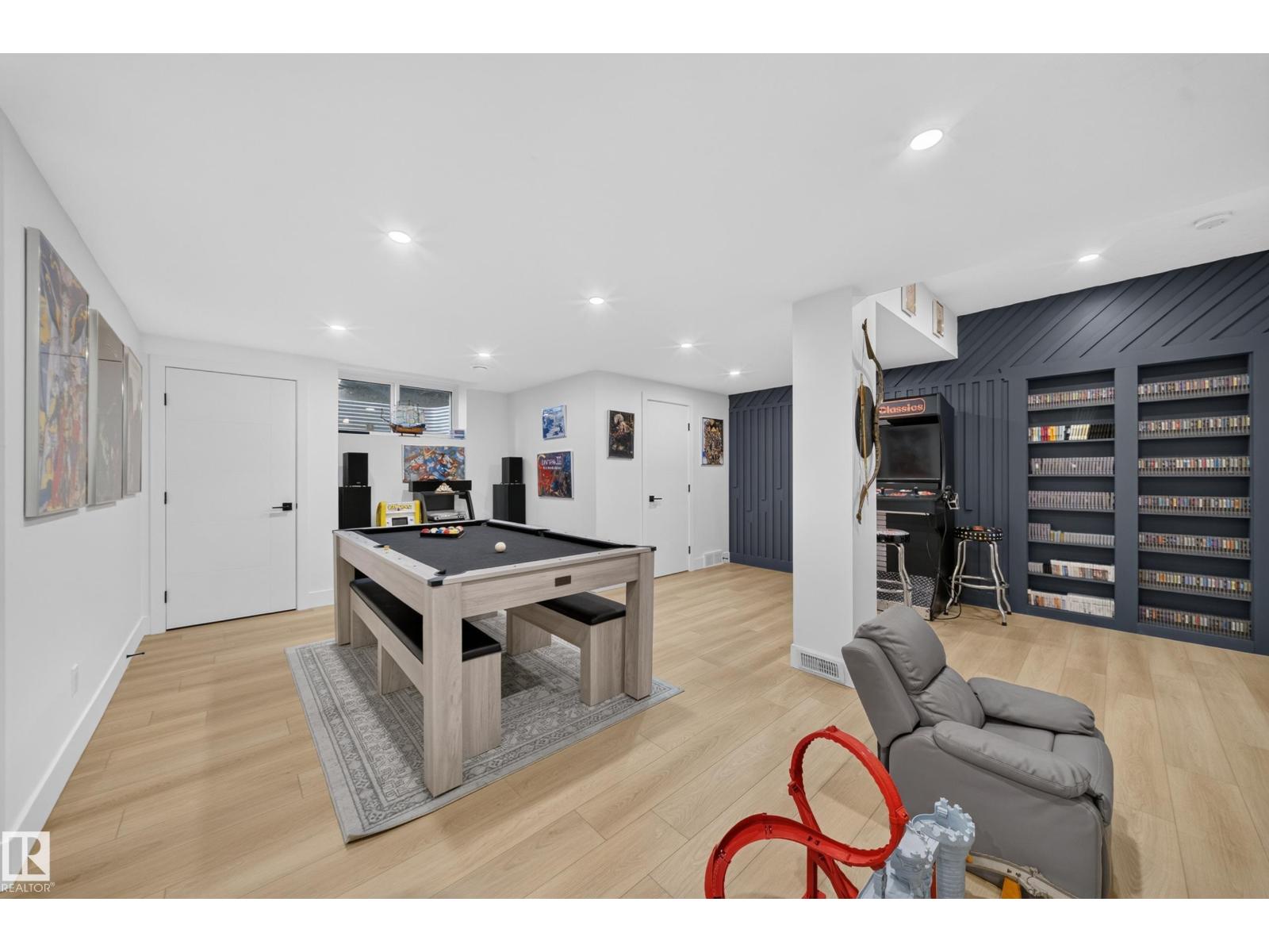 17128 2 ST NW - 52