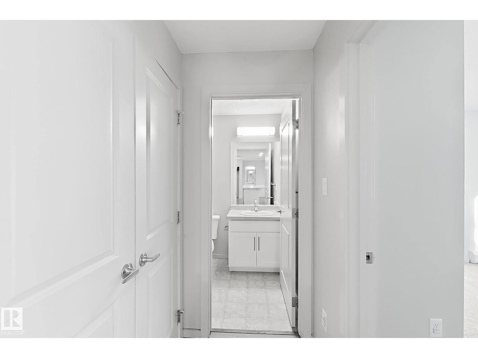 #112 5404 7 AV SW - 23