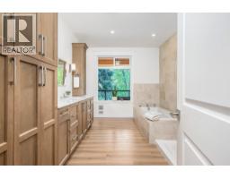 522 North Fork Road, Cherryville, BC V0E2G0 Photo 34