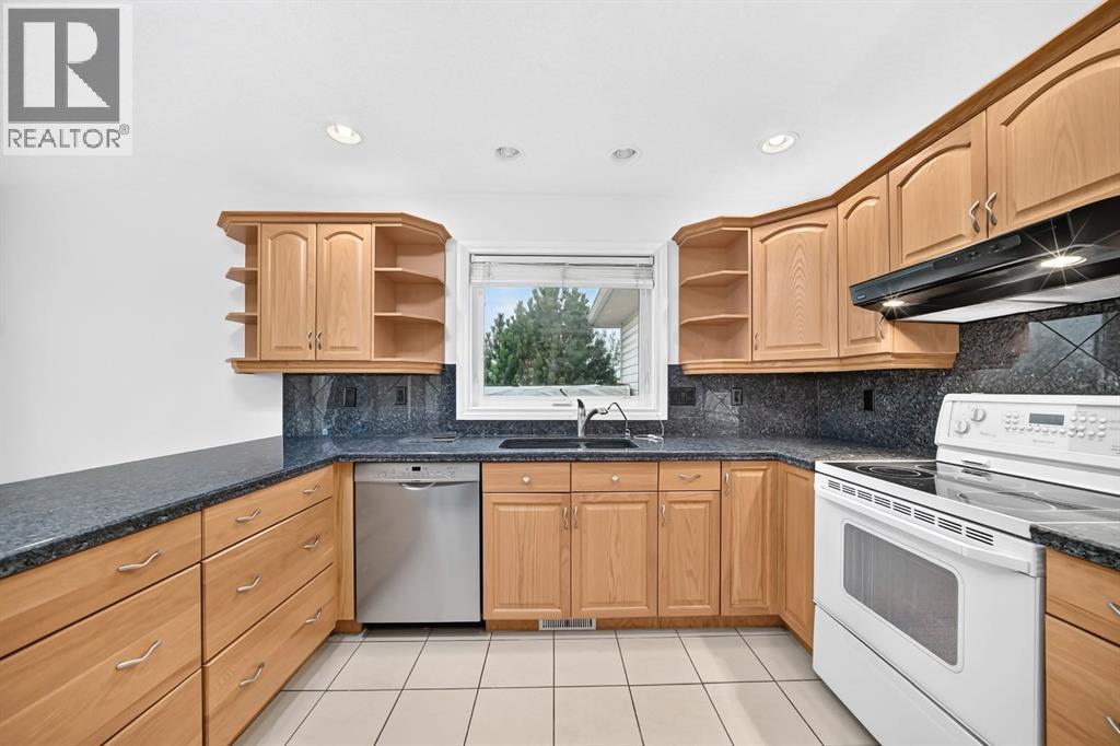 292251 Butte Hills Drive - Image 8
