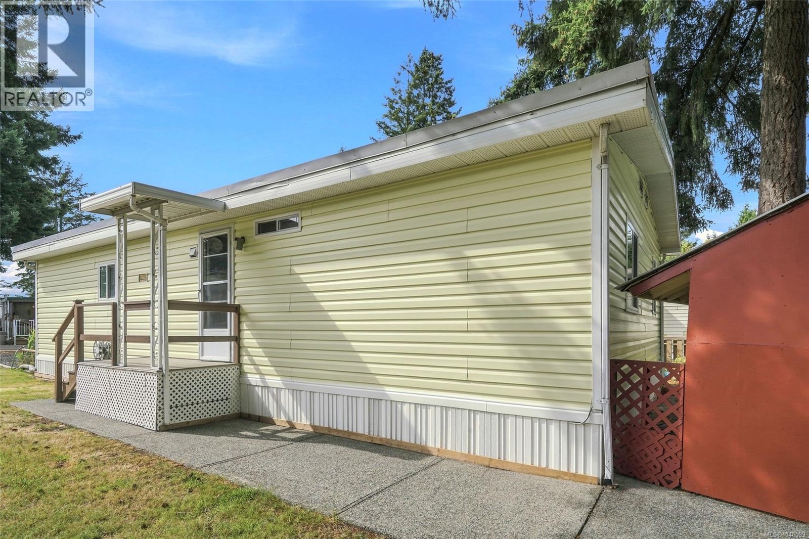 #64 5854 Turner Rd - 16