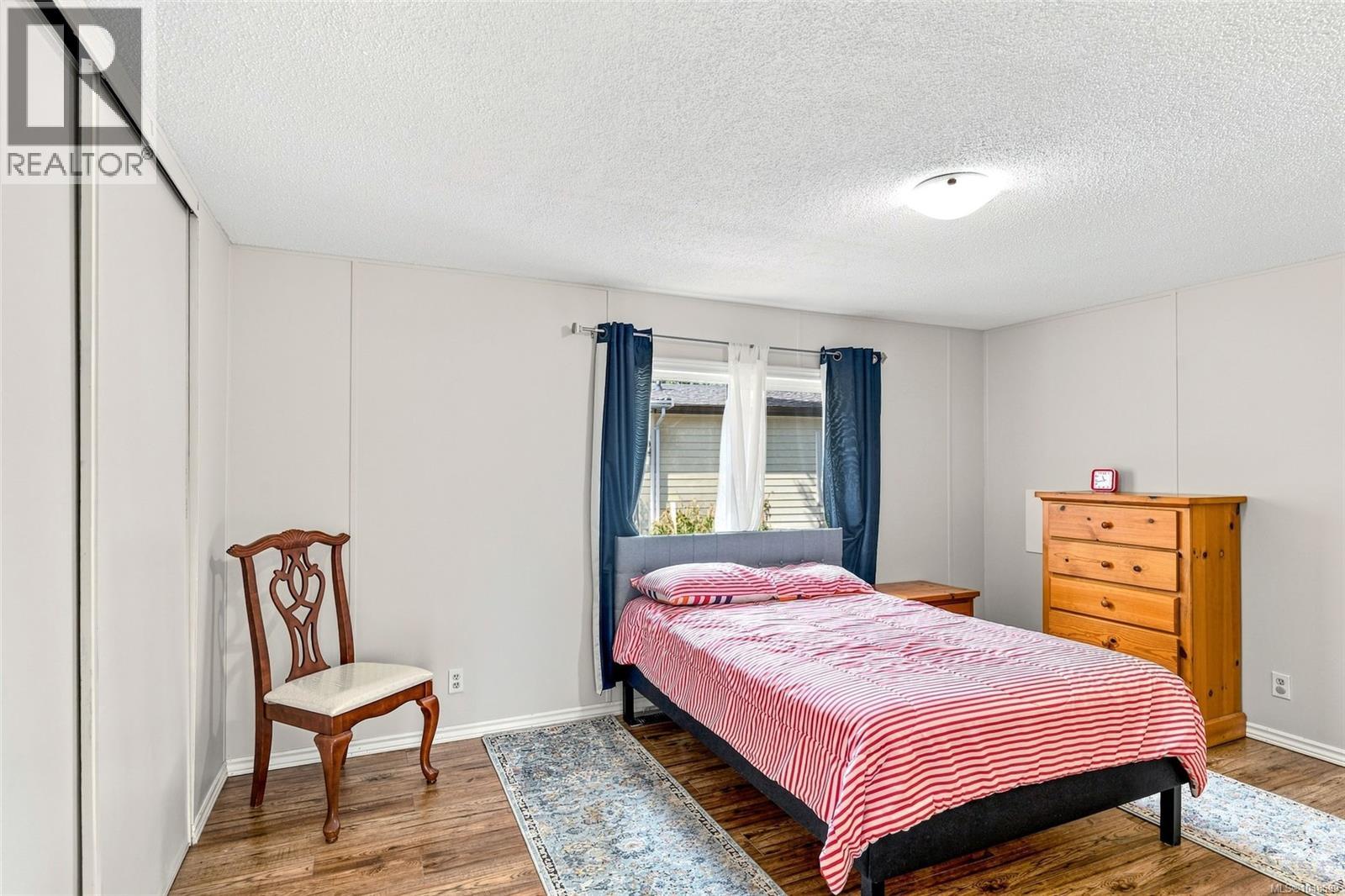 #64 5854 Turner Rd - 32