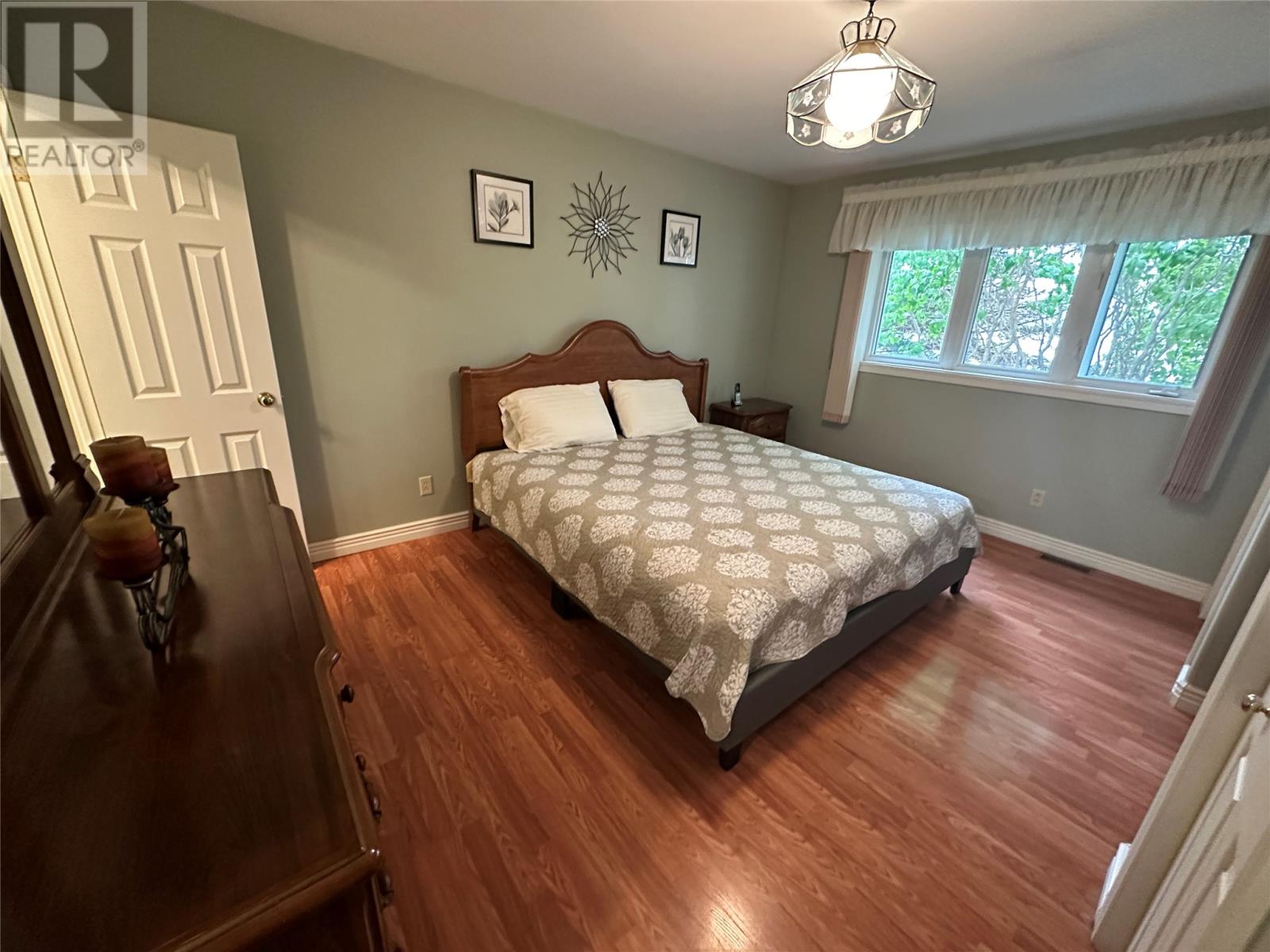40 Cove Road - 23