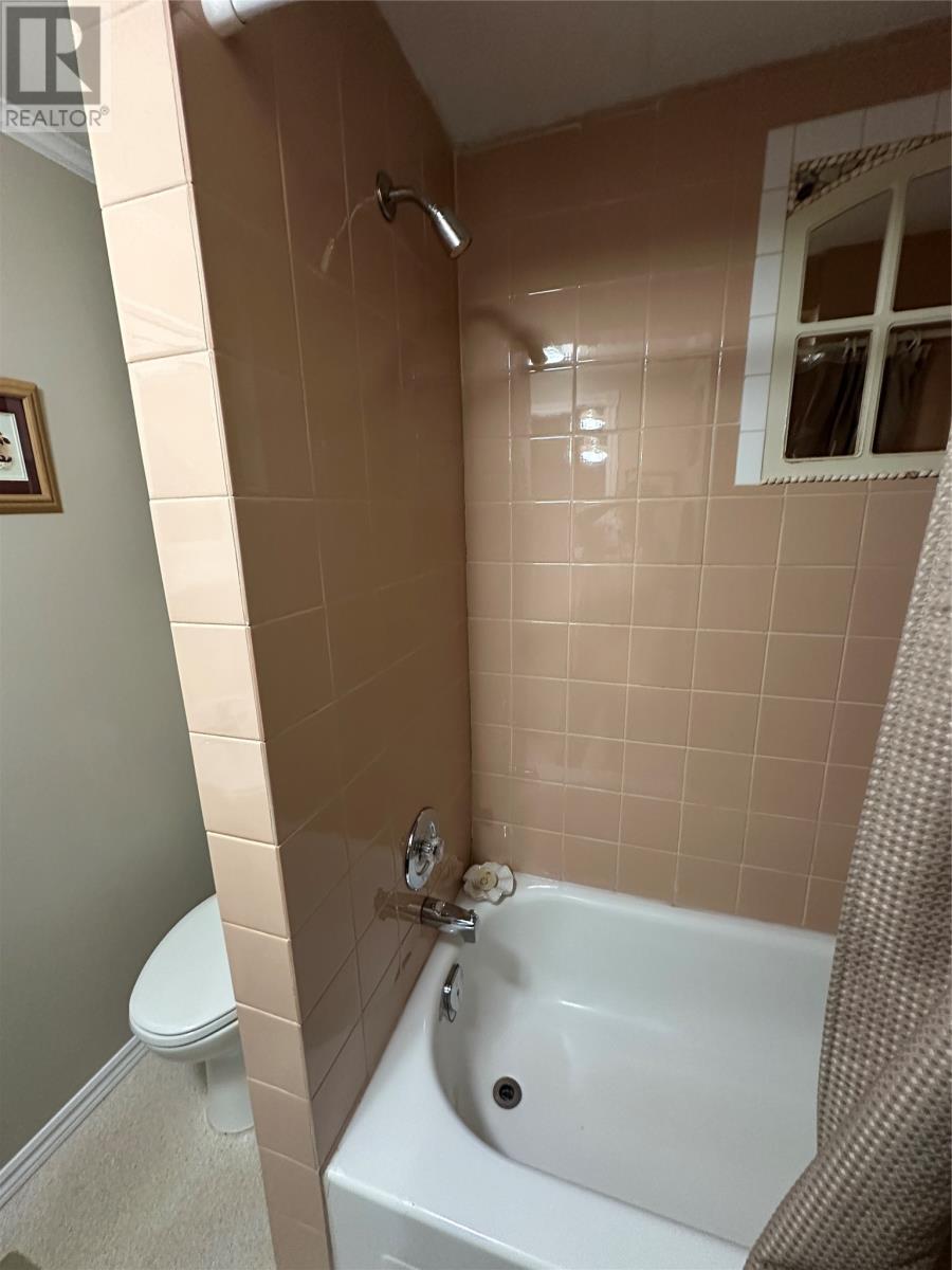 40 Cove Road - 35