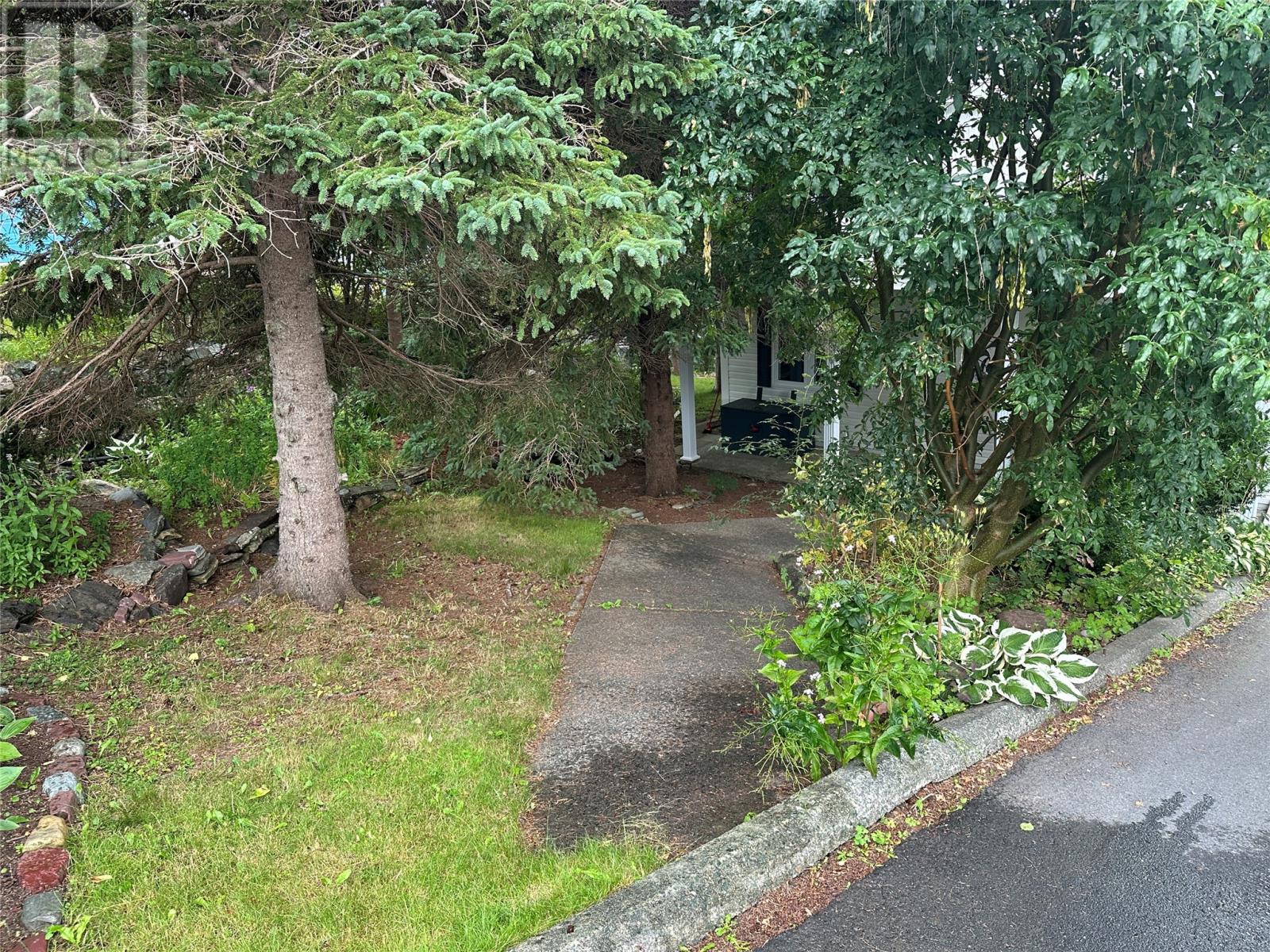 40 Cove Road - 40