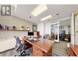 Second Level - 645 King Street W, Toronto, ON M5V1M5 Photo 9