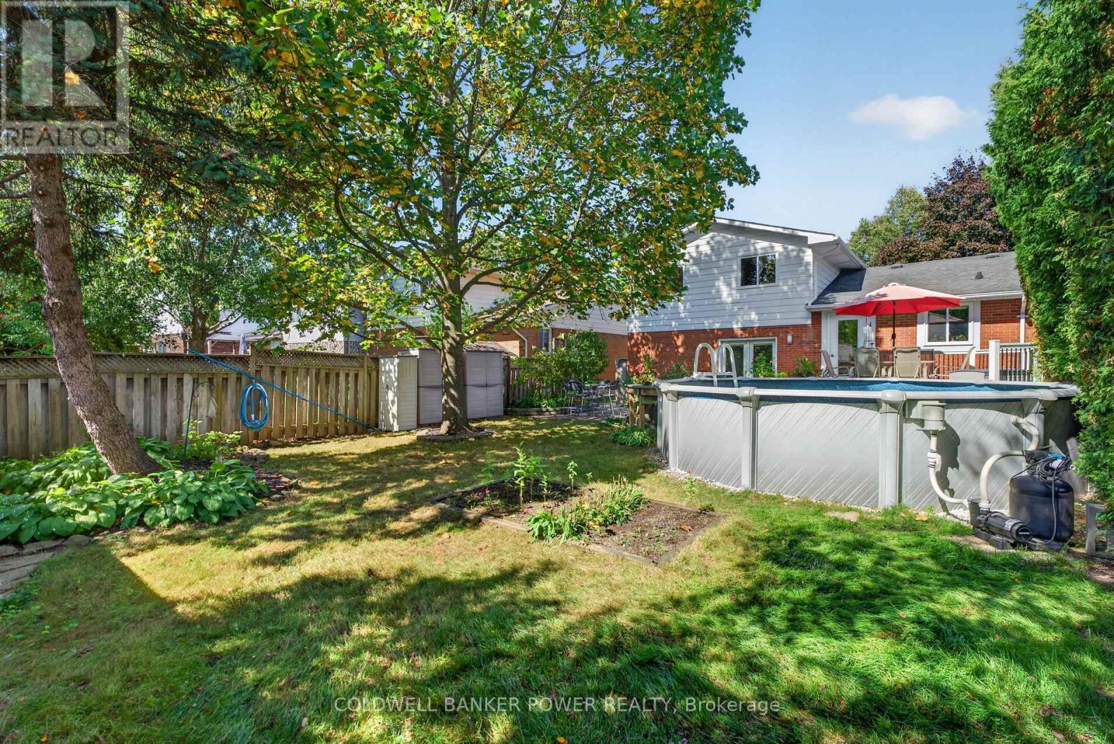 27 CONCORD CRESCENT - 47