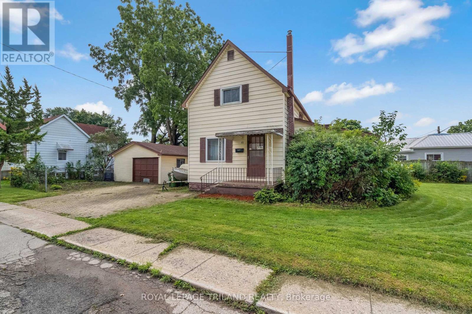 15 Antrim Street, St. Thomas, Ontario, N5P1S2, St. Thomas, Ontario — photo 1 of 5