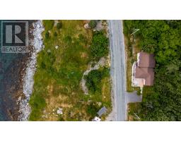 141 Bishops Cove Shore Road thumbnail 4