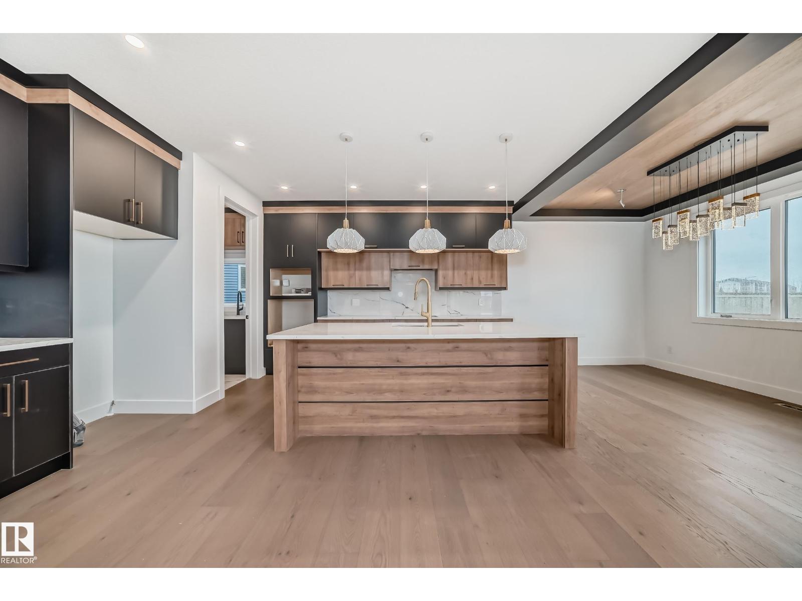 8418 223 A ST NW - 3