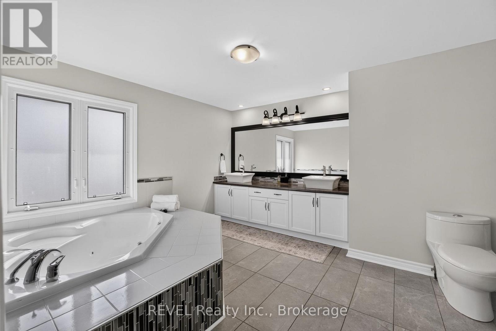 10 MEADOWBROOK LANE - Image 25