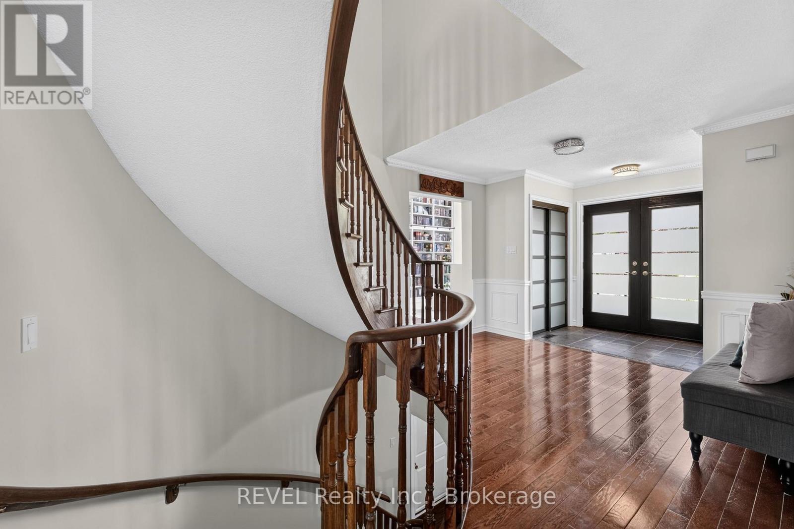 10 MEADOWBROOK LANE - 34