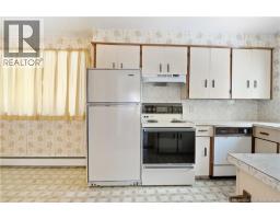 69 Chandler Crescent, photo 10