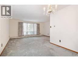 69 Chandler Crescent, photo 8