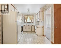 69 Chandler Crescent, photo 9