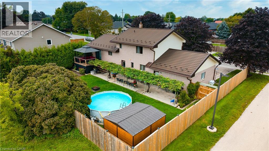 590 ALBERT Avenue N, Listowel — photo 5