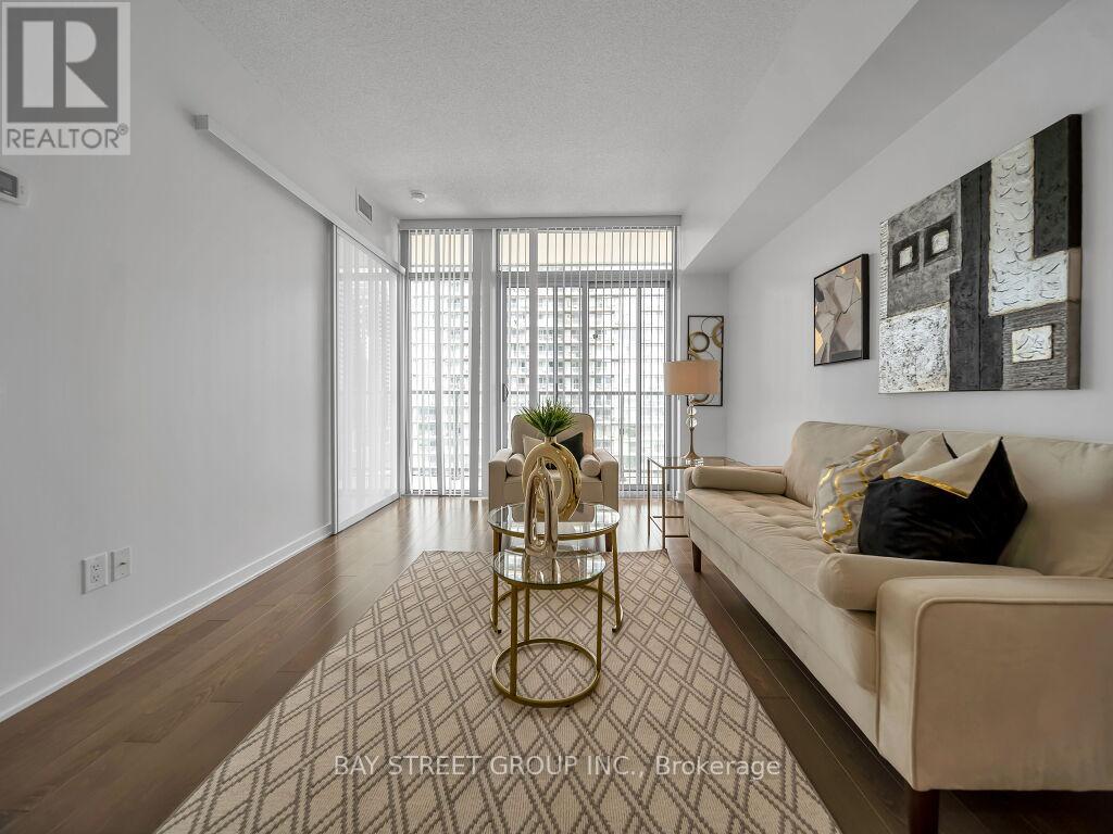 Photo of 105 The Queensway Avenue