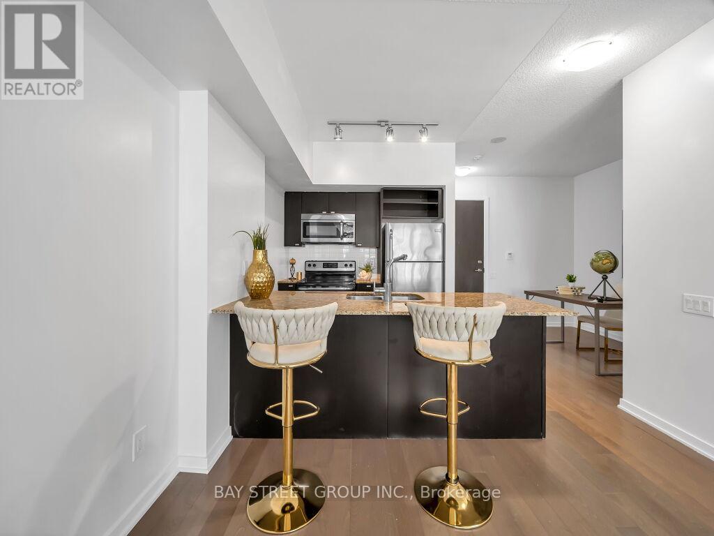 #1501 105 THE QUEENSWAY AVENUE - 15