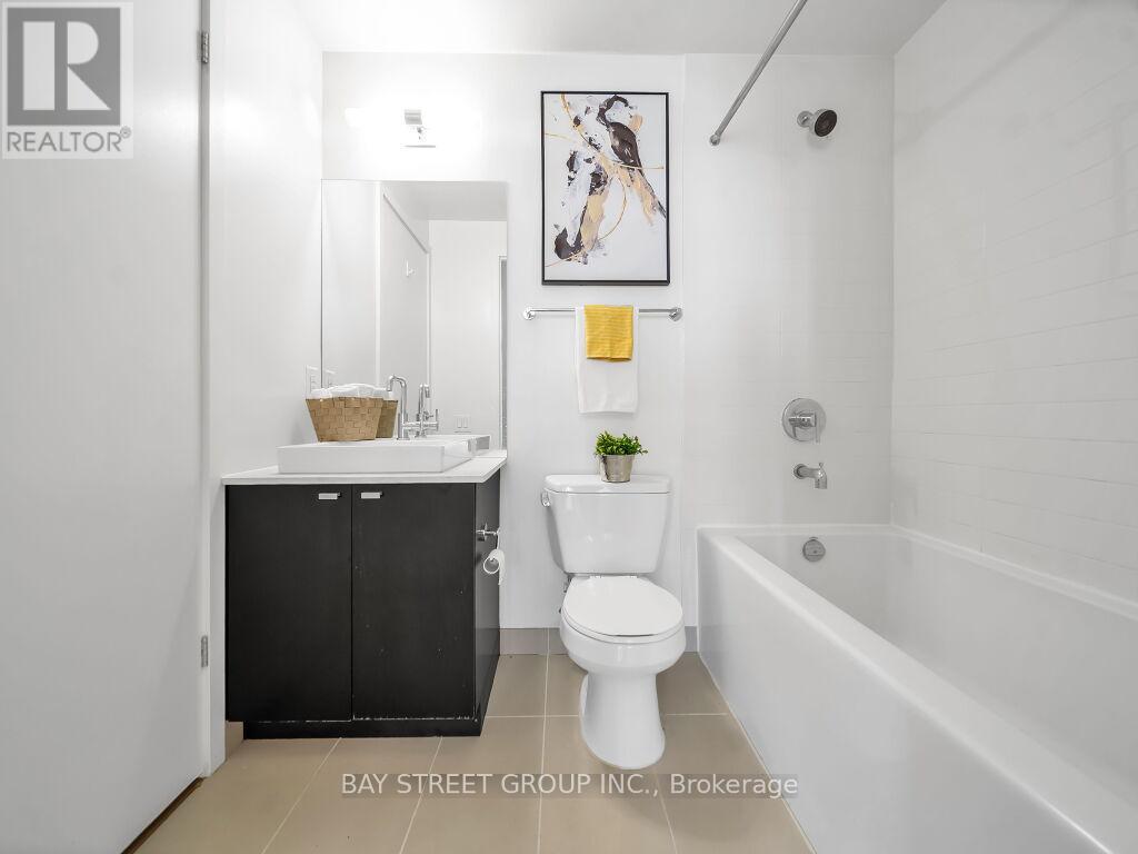 #1501 105 THE QUEENSWAY AVENUE - 25