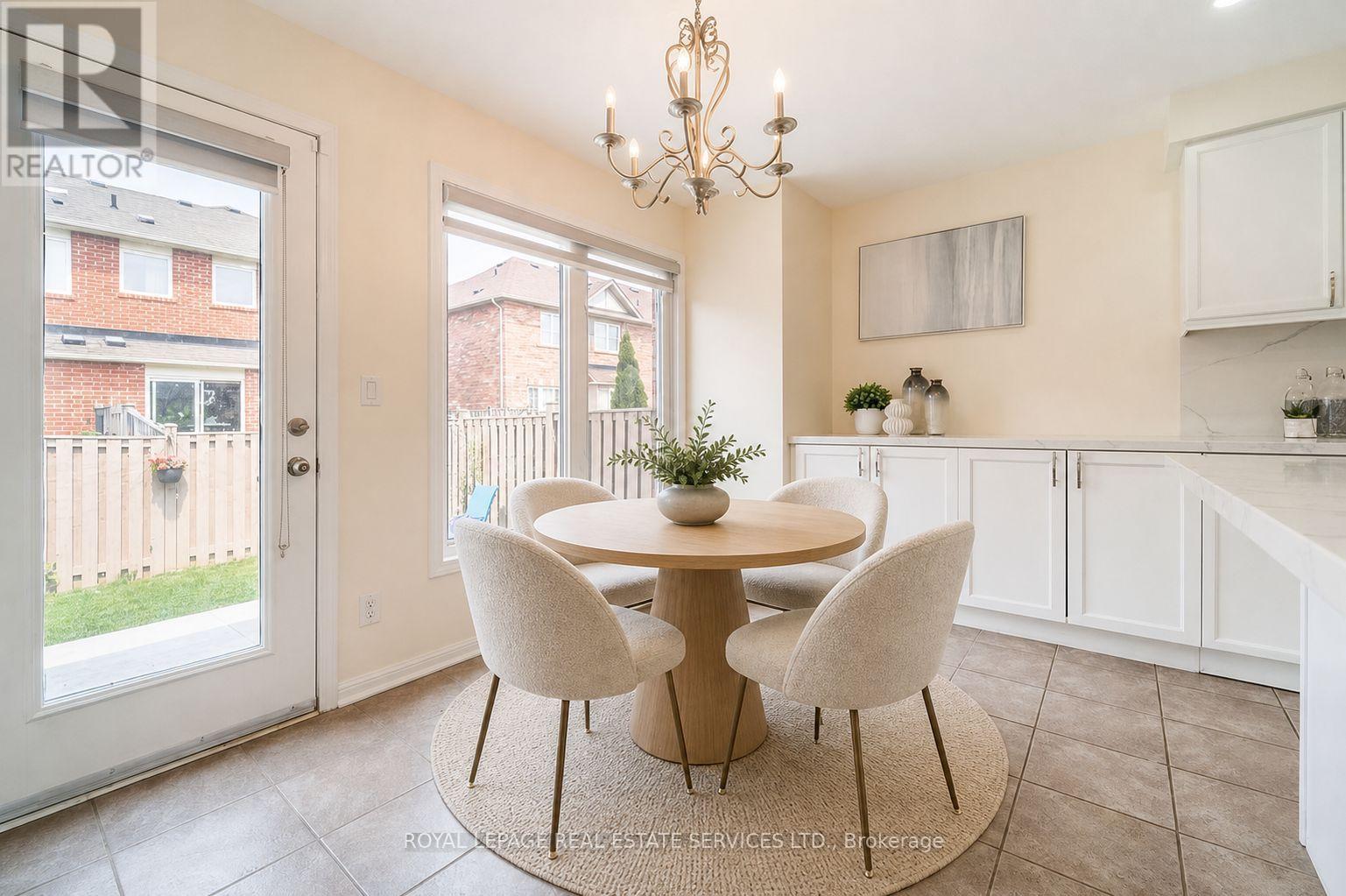 243 MCDOUGALL CROSS, Milton (HA Harrison) — photo 7
