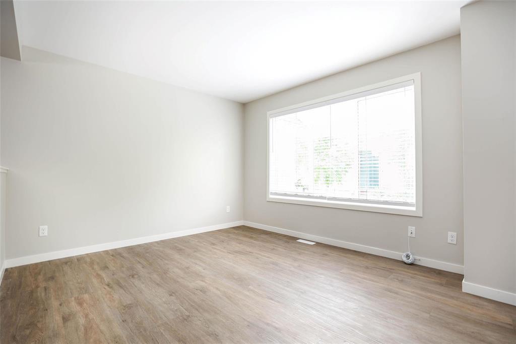 25 Tim Sale Drive, Winnipeg, Manitoba, R3Y0P7, Winnipeg, Manitoba — photo 5 of 5