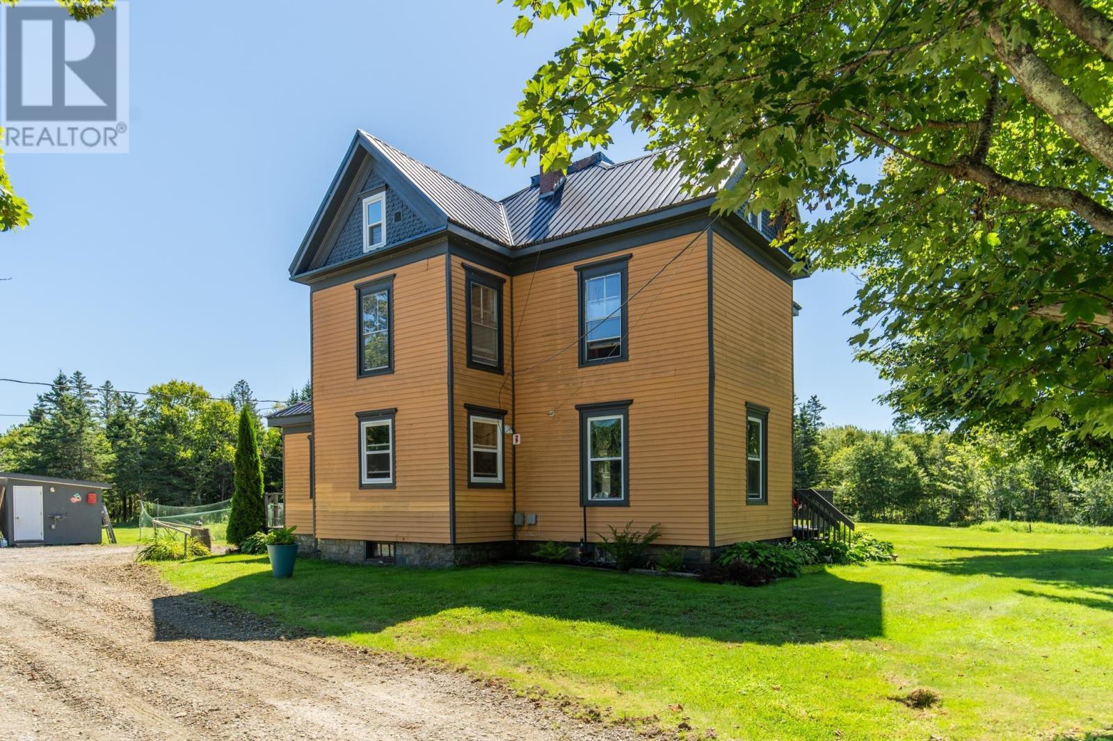 9347 Highway 3 - 2