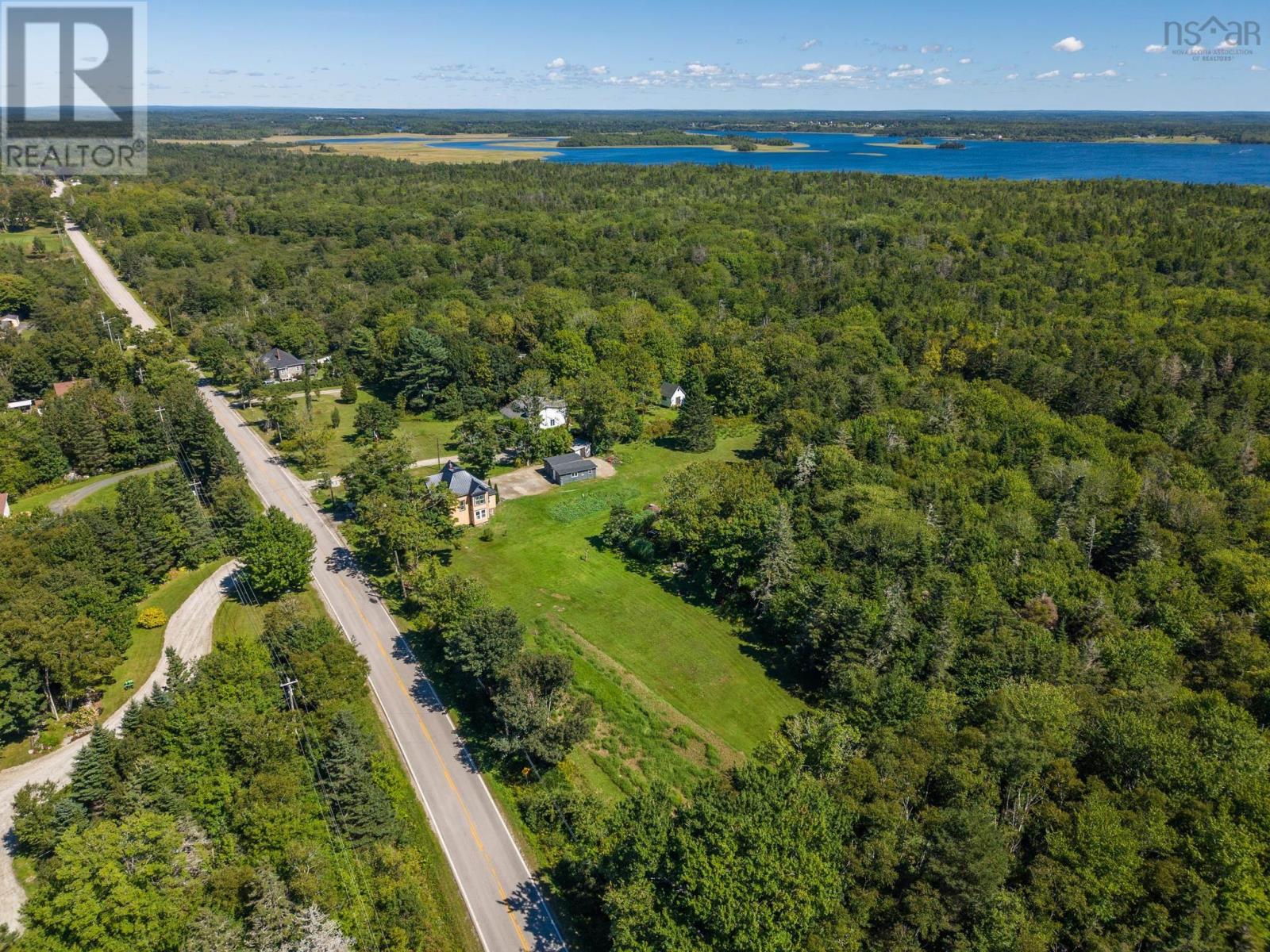 9347 Highway 3 - 46