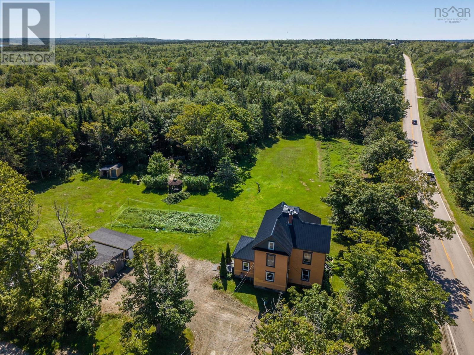 9347 Highway 3 - 5