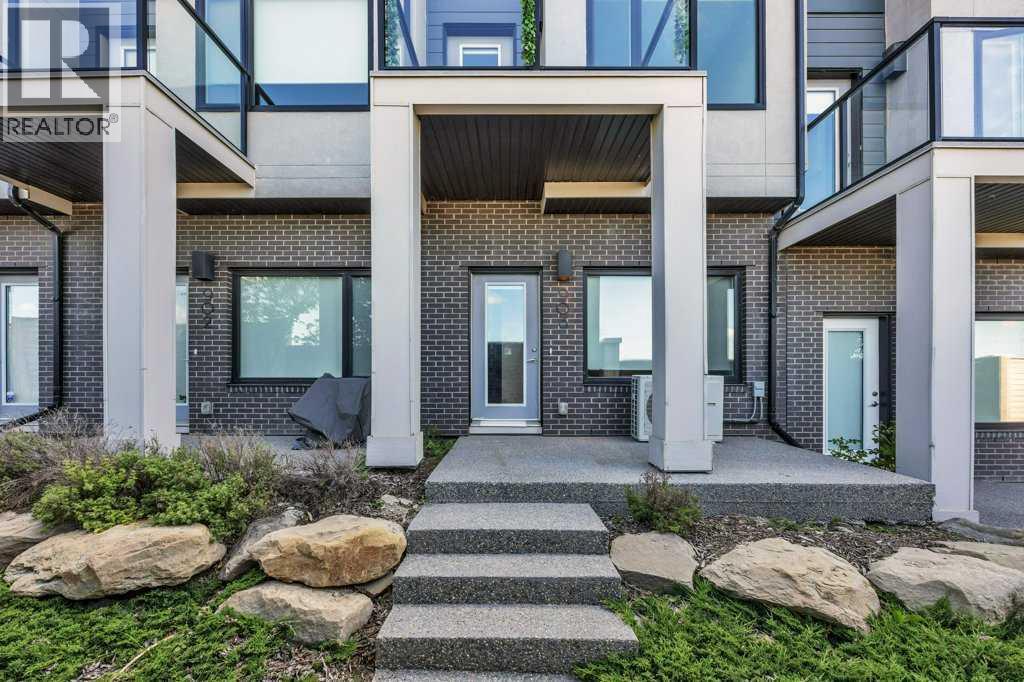 #903 218 Sherwood Square NW - 1