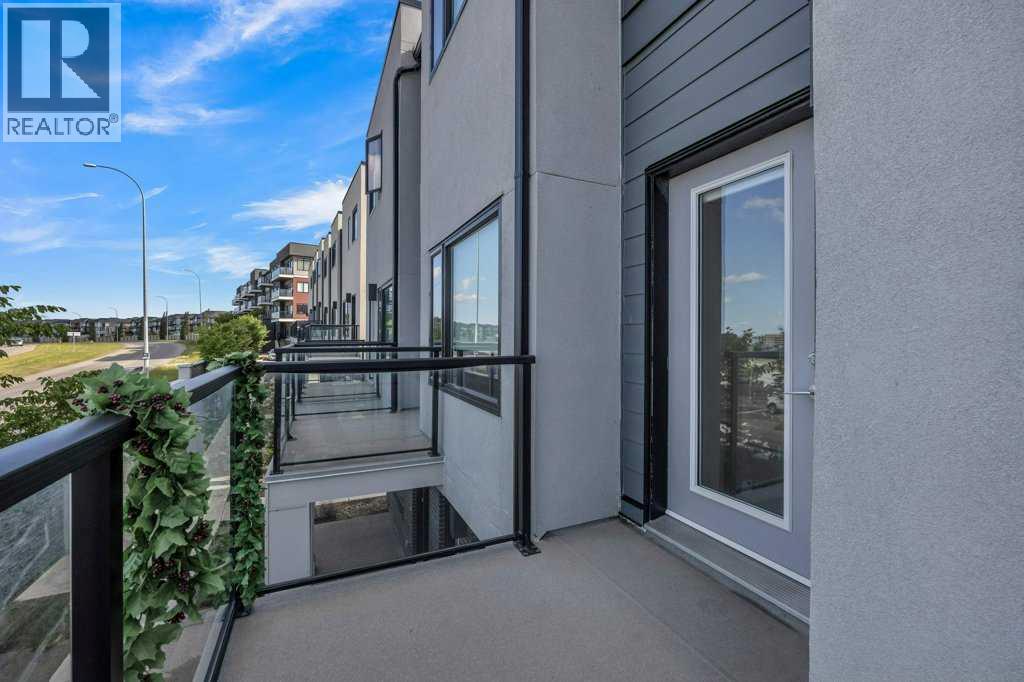 #903 218 Sherwood Square NW - 18