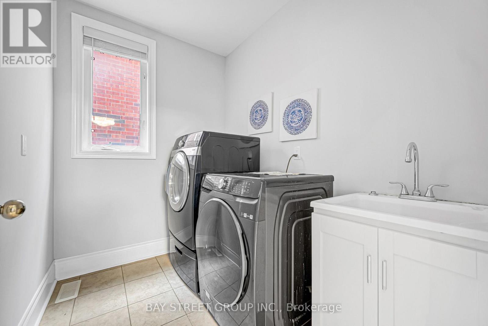 45 OLD ORCHARD CRESCENT - 10