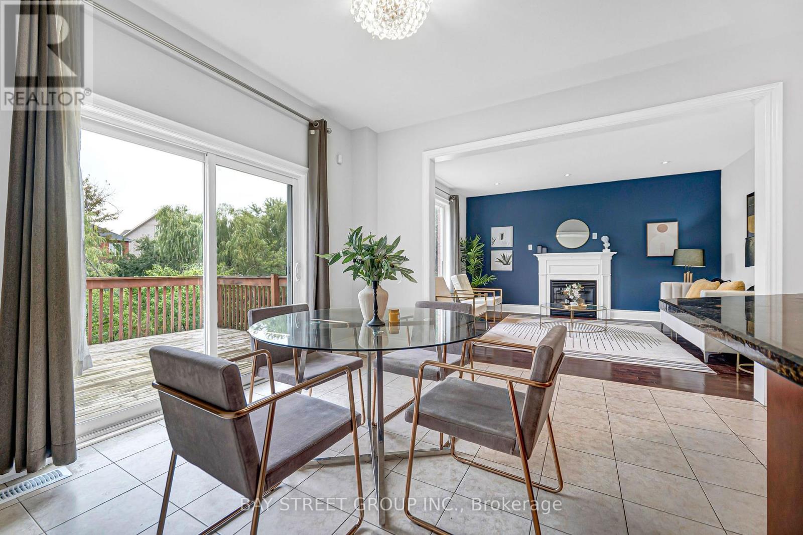 45 OLD ORCHARD CRESCENT - 17