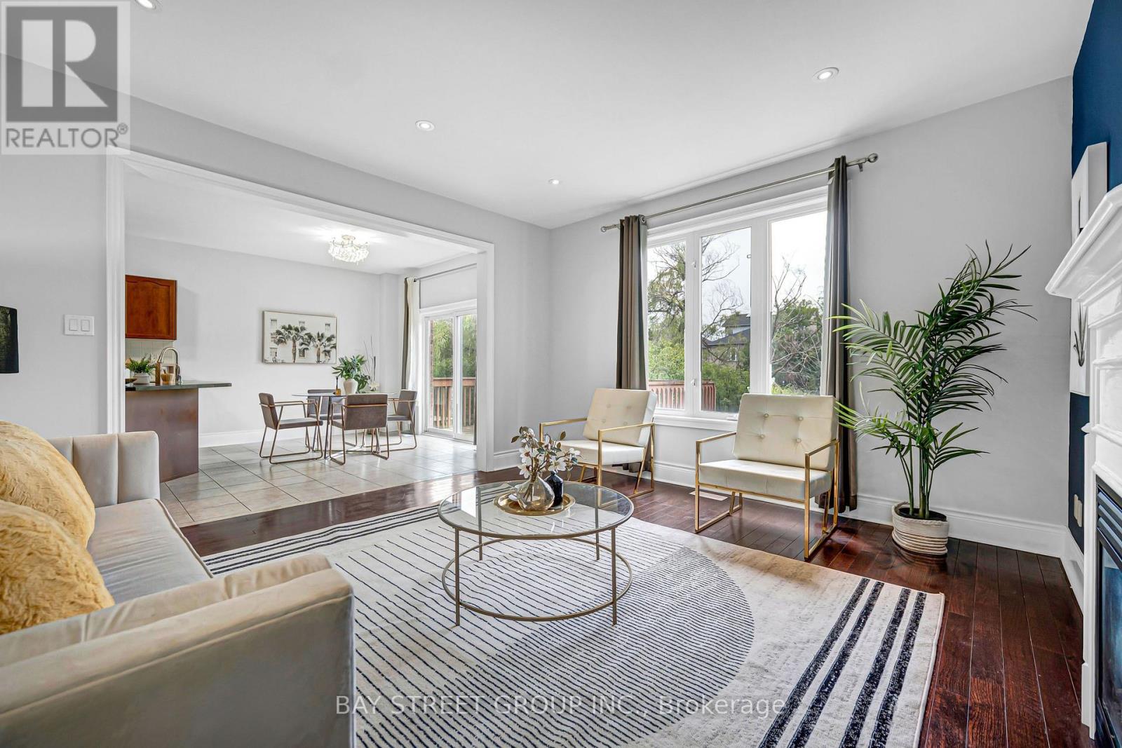 45 OLD ORCHARD CRESCENT - 21