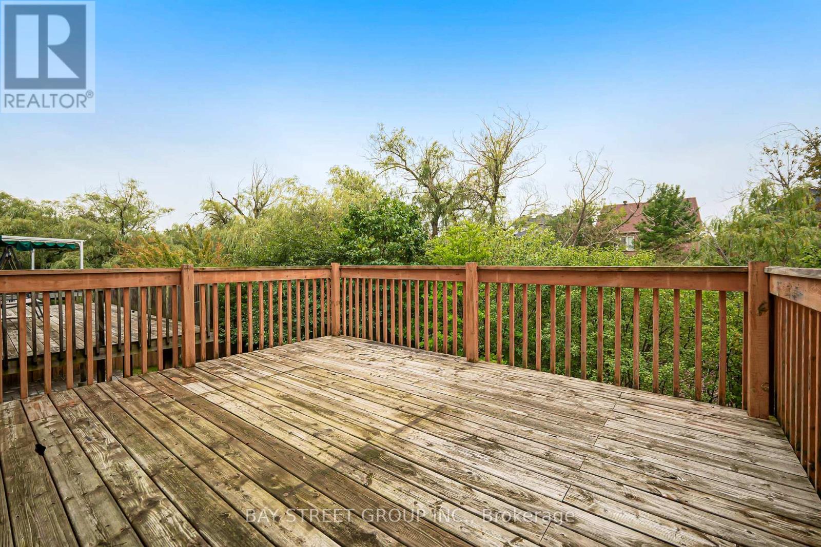 45 OLD ORCHARD CRESCENT - 23