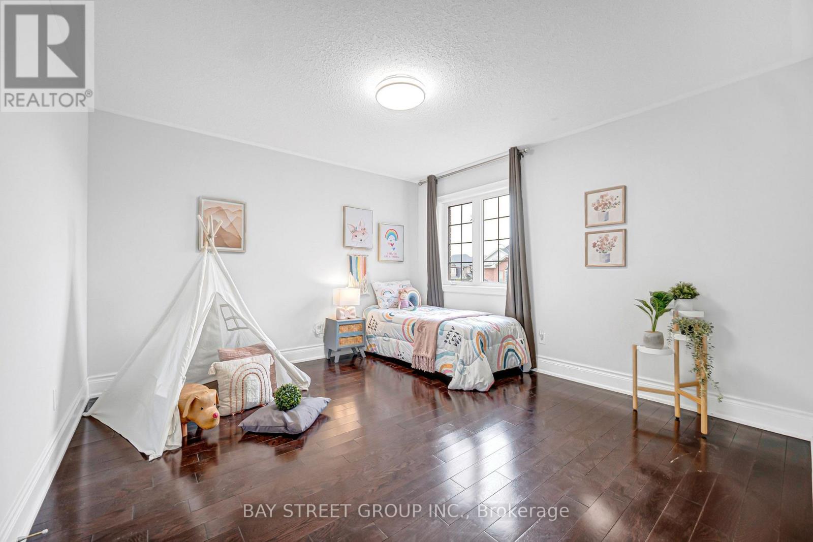 45 OLD ORCHARD CRESCENT - 38