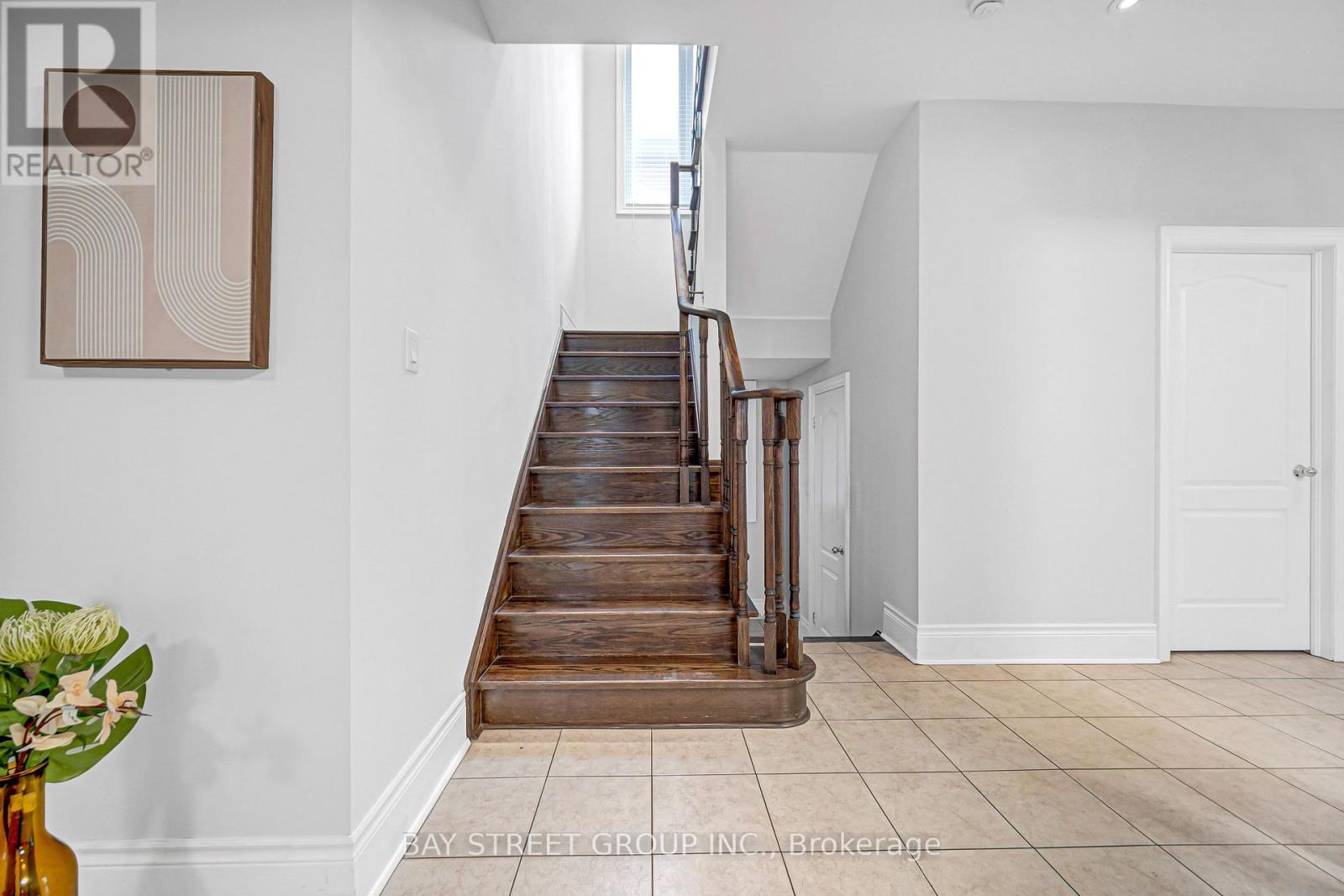 45 OLD ORCHARD CRESCENT - 4