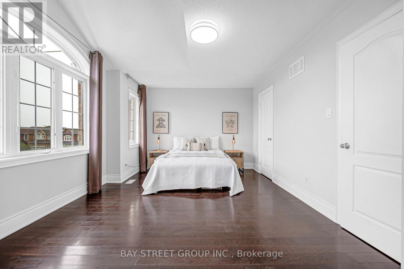 45 OLD ORCHARD CRESCENT - 41