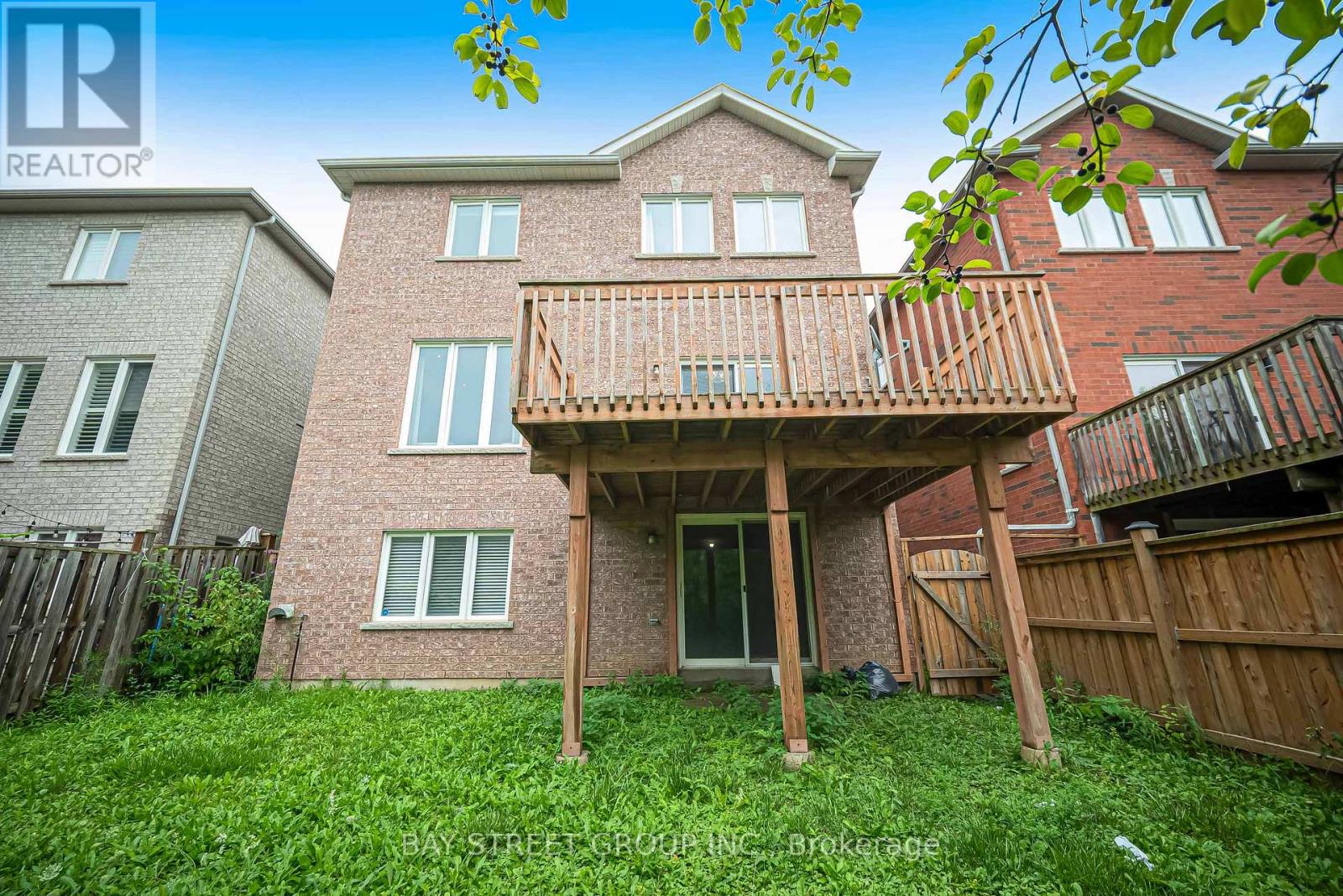 45 OLD ORCHARD CRESCENT - 46