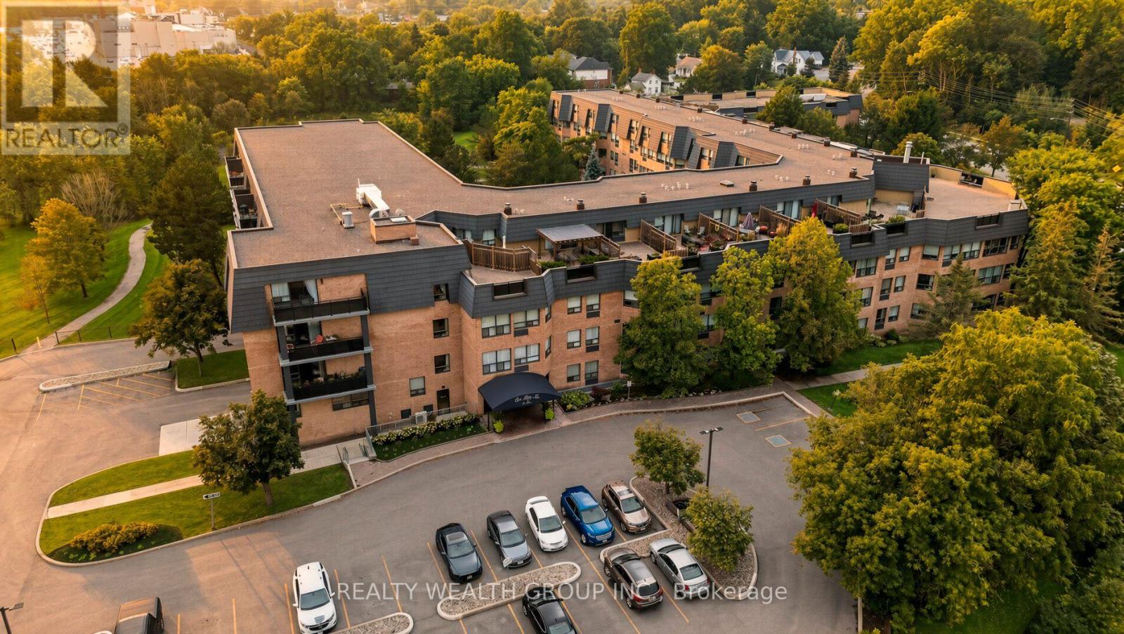 307 - 155 MAIN STREET N, Newmarket