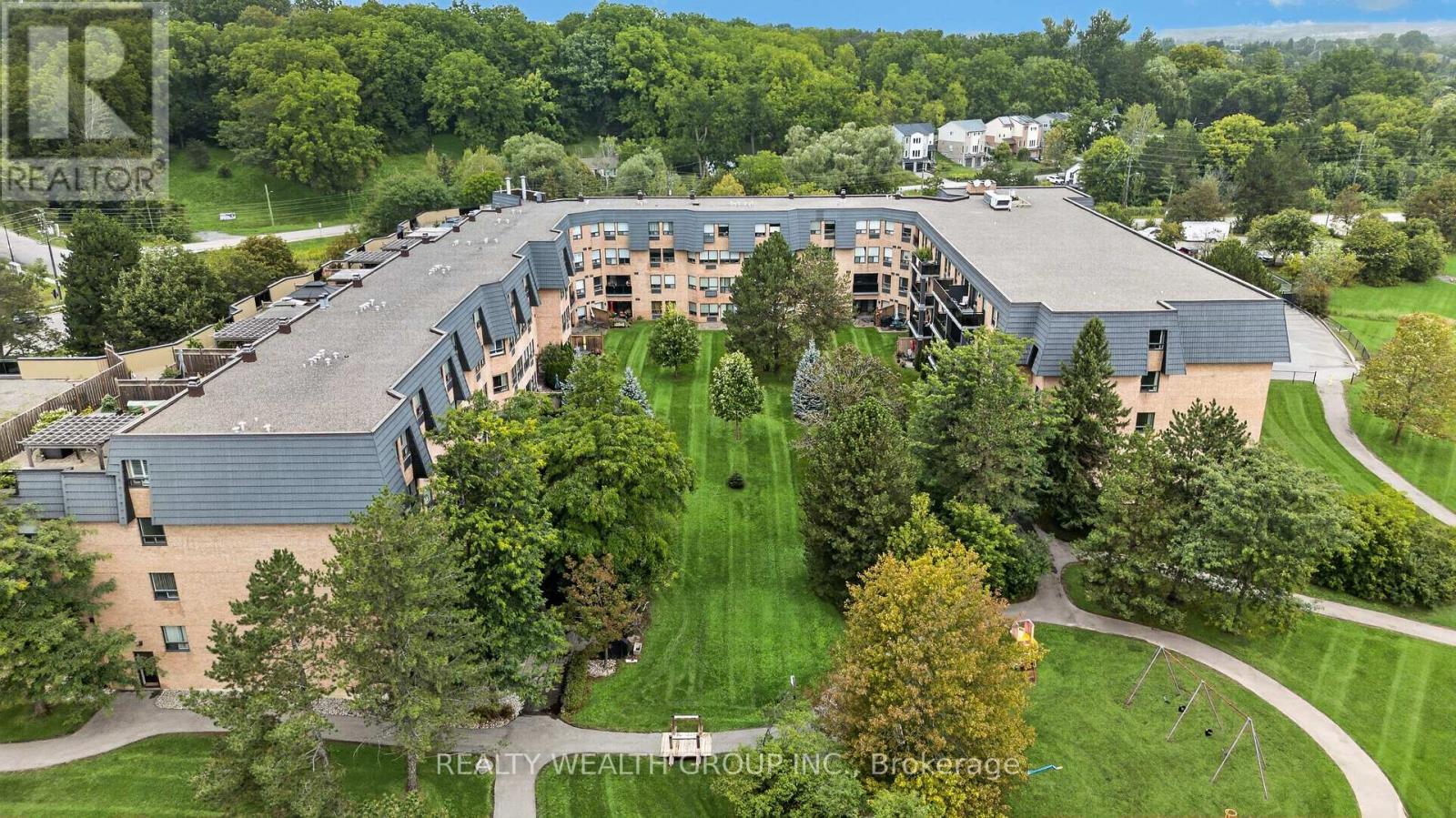 155 Main Unit 307 photo 2