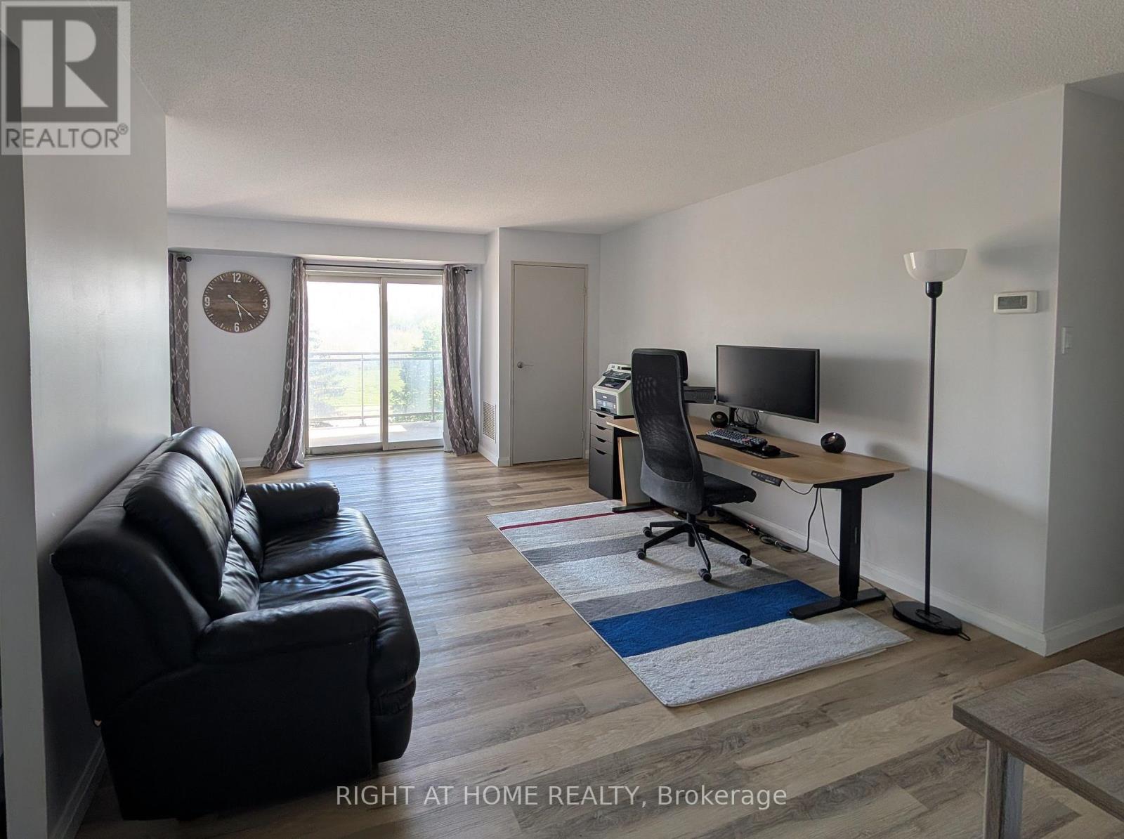 408 - 860 COMMISSIONERS ROAD E, London South (South H) — photo 4