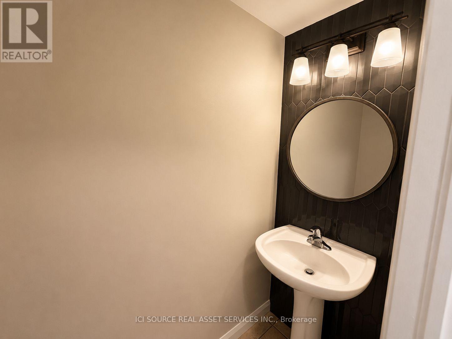 358 WISTERIA CRESCENT - 13