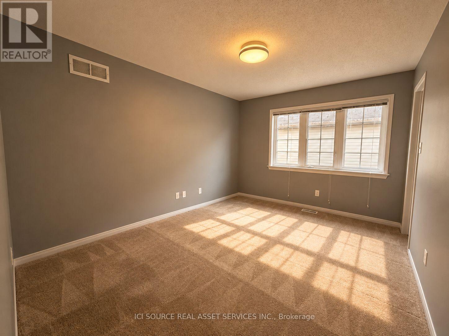 358 WISTERIA CRESCENT - 19